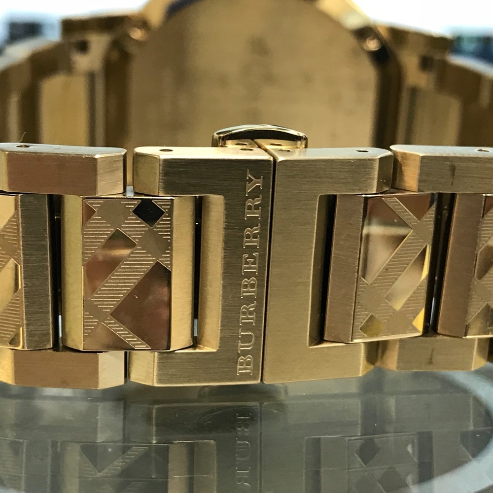 Burberry Gold Tone Steel Quartz Unisex Watch - Picture 5 of 5